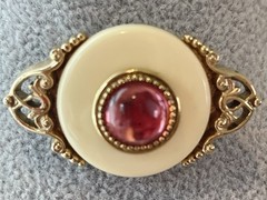 “1928” VTG Pink Champagne Glass Beaded Gold Tone Set Necklace Earrings Brooch