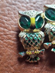 Vintage Coro Green Glass & Enamel Duette Owl Pin With Earrings