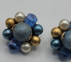 Vintage Cluster Beaded Clip On Earrings Blue Gold White Matte Shiny Beads