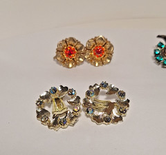 Lot of 5 Vintage Unbranded Rhinestone & 1 Gemstone Fashion Earrings