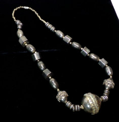 VINTAGE TRIBAL SILVER TONE NECKLACE 23″ J88CR cz61
