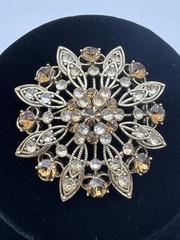 Vintage Liz Claiborne Brooch Pin Brown Rhinestone Gold Tone Bling 2.25″