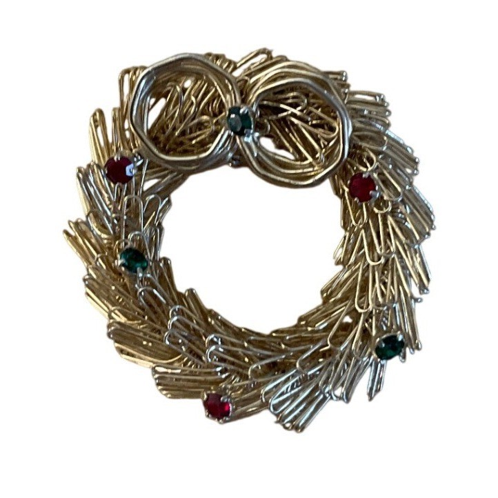 Vintage Unbranded Paperclip Wreath Brooch Office Core Kitschy Festive Holiday