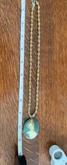 Lovely Vintage MEDICI Signed Pictured Lady Pendant Gold Tone Chain Necklace