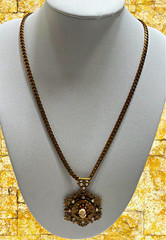Vintage 1940s-1950s Gold Tone Filigree Cameo Pendant Necklace Victorian Revival