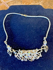 Vintage AB Rhinestones Articulated Leaf Gold Tone Choker 15 1/2 Inches EUC