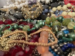 4Lb Mixed Mystery Jewelry Lot Vintage Mod Boho Bead Necklaces Bracelets Earrings