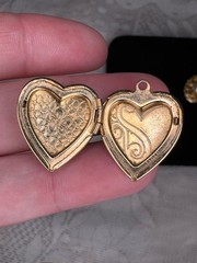 Vintage Gold Tone Etched Double Heart Locket Pendant Japan Marked Retro Jewelry