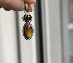 Vintage 925 Sterling Silver Tiger’s Eye & Garnet Necklace Pendant
