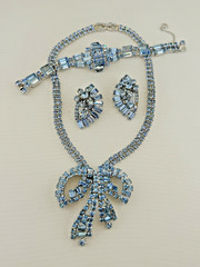 Weiss Bow Necklace Earrings Bracelet Set Sky Blue Rhinestones Set FABULOUS!