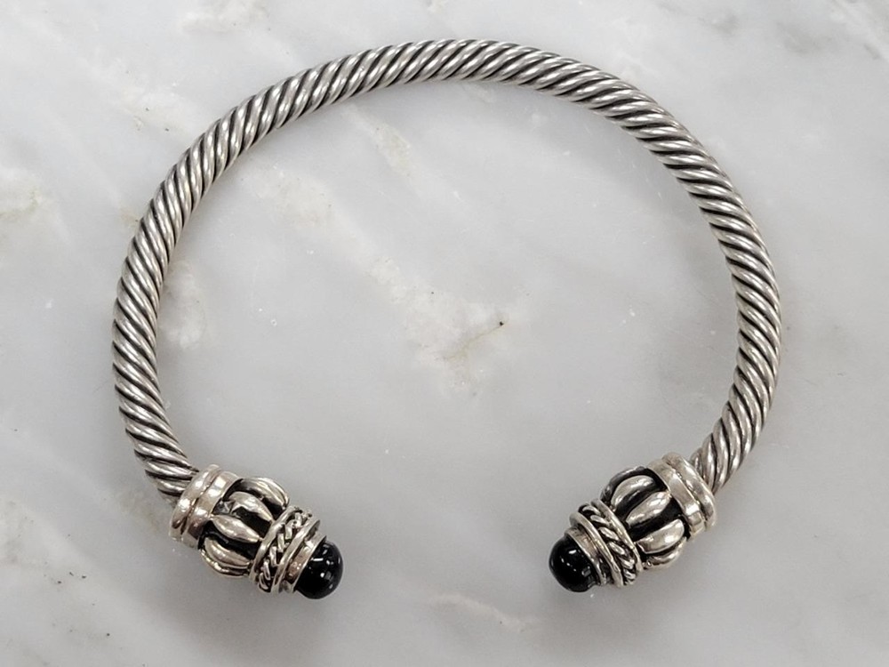 Twisted Sterling Silver Cuff Bracelet w/ Black Onyx Ends ~ 29.2g ~ 9-C701