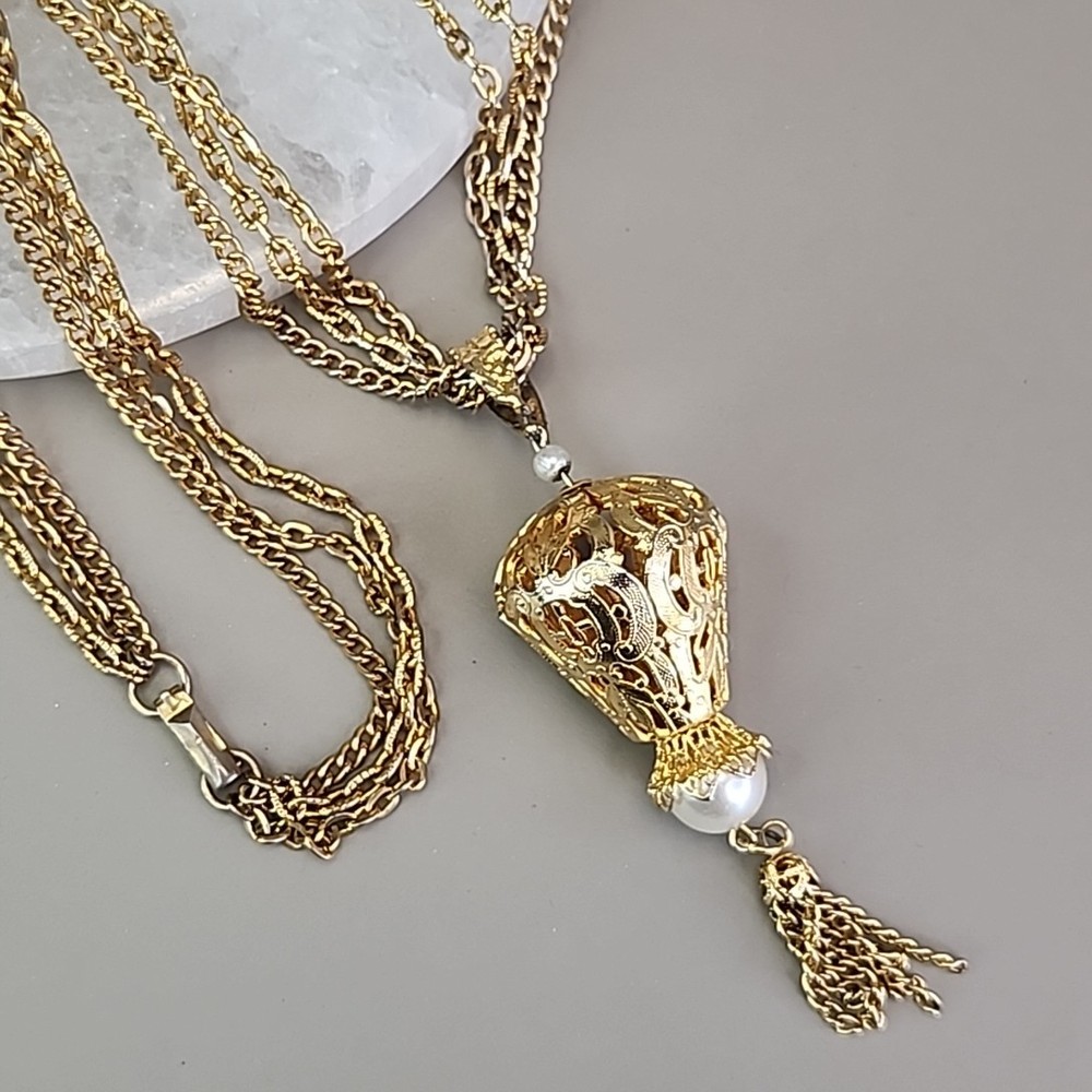 Vintage Celebrity Tassel Necklace Teardrop Imitation Pearl Layered Gold Tone 24″