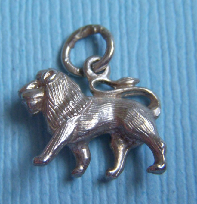Vintage English lion sterling charm