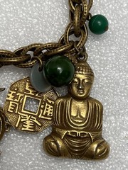 Vintage ART Green Bakelite Bead Asian Inspired Charm Bracelet 7.5”