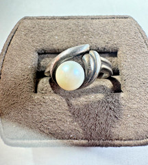 Vintage CJC Sterling silver Pearl ring, size 5.50