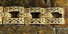 Vintage Crown Trifari Gold-Tone Panel-Link Filigree Bracelet Signed 7” BEAUTIFUL