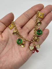 Christmas Holiday Charm Bracelet Vintage Style Enamel Wreath Bow Bell 7 3/4″