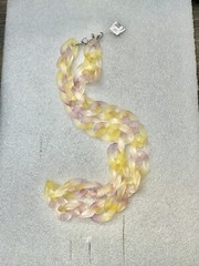 Lucite Lavender Yellow Frosted Chunk Chain Link 26” Necklace NWT