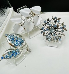 Vtg. Brooch Lot Some Signed Rhinestone, Gold Silver Tone Wear Resell 28pc Monet