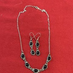 Vintage Silver Tone Black Onyx Oval Necklace & Earrings Jewelry Set