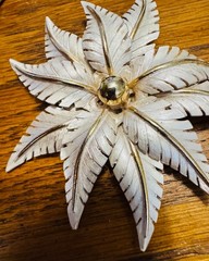 Vintage Signed Lisa Jewels Co. White Enamel Leaf Brooch & Clip Earrings Set Gold