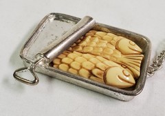 Hattie Carnegie Vintage Sardine Fish Can Pendant Necklace NOS New