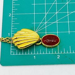 Vintage Signed Weingeroff Scarab Necklace Red Carved Stone Gold Tone Pendant 28″