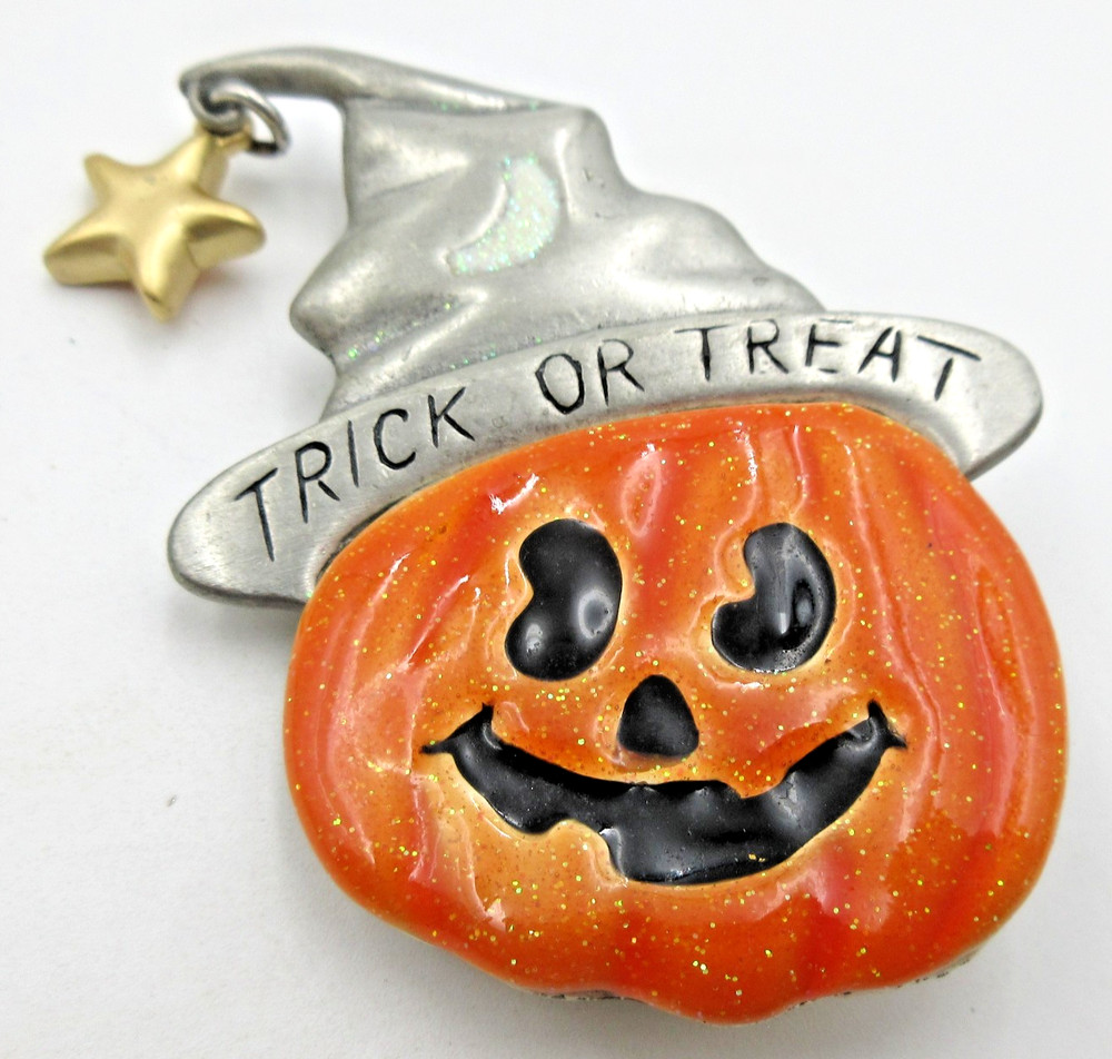 VTG AJMC GLITTER PUMPKIN WITCH RHINESTN STAR BROOCH Pin Orange black Silver Tone
