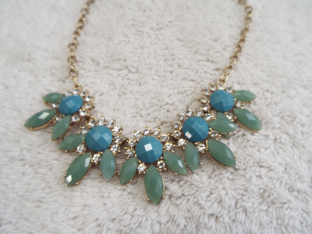 Goldtone Rhinestone Blue Bead Scoop Necklace (B36)