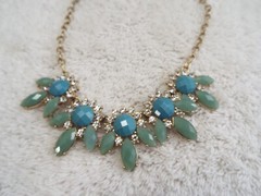 Goldtone Rhinestone Blue Bead Scoop Necklace (B36)