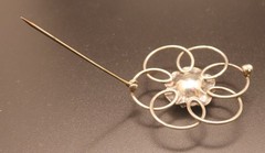 Vintage Mid Century Sterling Silver Interlocking Loop Wire 3D Rose Flower Brooch