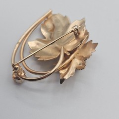 VTG MCM Brooch Layered Curled White Gold Tone Leaves Fall Cottage Cabincore Pin