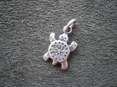 Small Southwestern Turtle Vintage Double Sided Sterling Silver Bracelet Charm