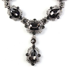 Vintage Crystal Statement Necklace Rhinestone Bib Choker for Women