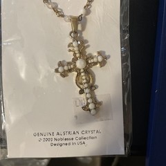 Noblesse Collection Signed VCLM Austrian Crystal Cross Necklace 18” Bead Chain