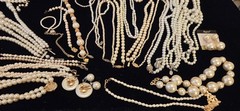Vintage Mod Faux Pearl Jewlery Lot Of 61. 6lbs+.24 Signed Monet Anne Klein Avon