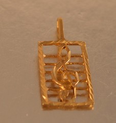 14k GOLD VINTAGE MUSICAL NOTE CHARM PENDANT (CH595)