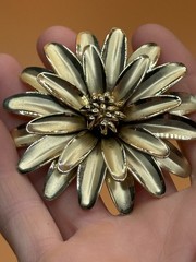 Vintage gold rhinestone flower brooch pin
