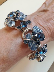 Vtg Juliana 5 Link Bracelet D&E Royal & Baby Blue Rhinestone Silver Tone Safety
