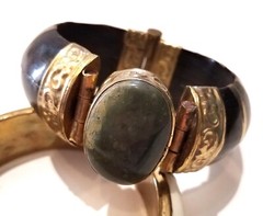 2 vintage India bone horn brass hinged clamper medallion cab gem bracelets