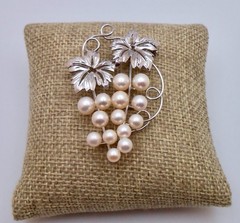 Vintage Sterling SILVER Marked Grape Bunch Pearl Brooch Pin E44