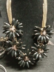 Vintage To Modern Cosrume Jewlery Lot Gold And Silver Tone Necklaces And More!