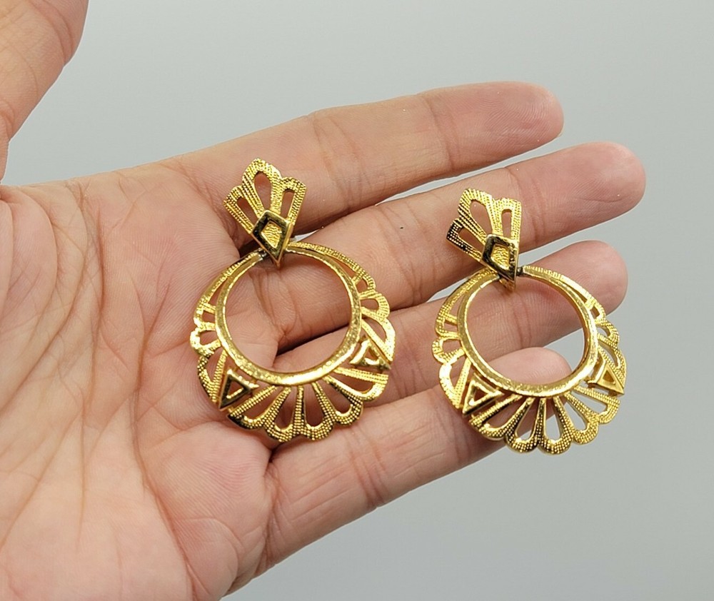 Vtg Earrings Crown TRIFARI Beautiful Dangles Jewelry Gold Plated 1955-1969
