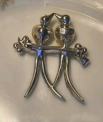 Vintage Signed Albion Rhinestone Figural Couple Heart Heads – Love Is Beautiful!