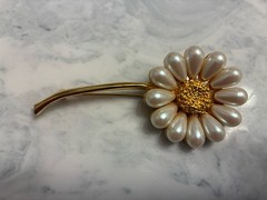 Vintage Givenchy RARE White Pearl Daisy Gold Tone Pin Brooch Signed
