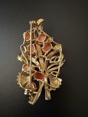 Vintage pink coral alloy Brooch.
