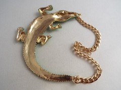 Goldtone Green Rhinestone Alligator Crocodile Scoop Statement Necklace (F28)
