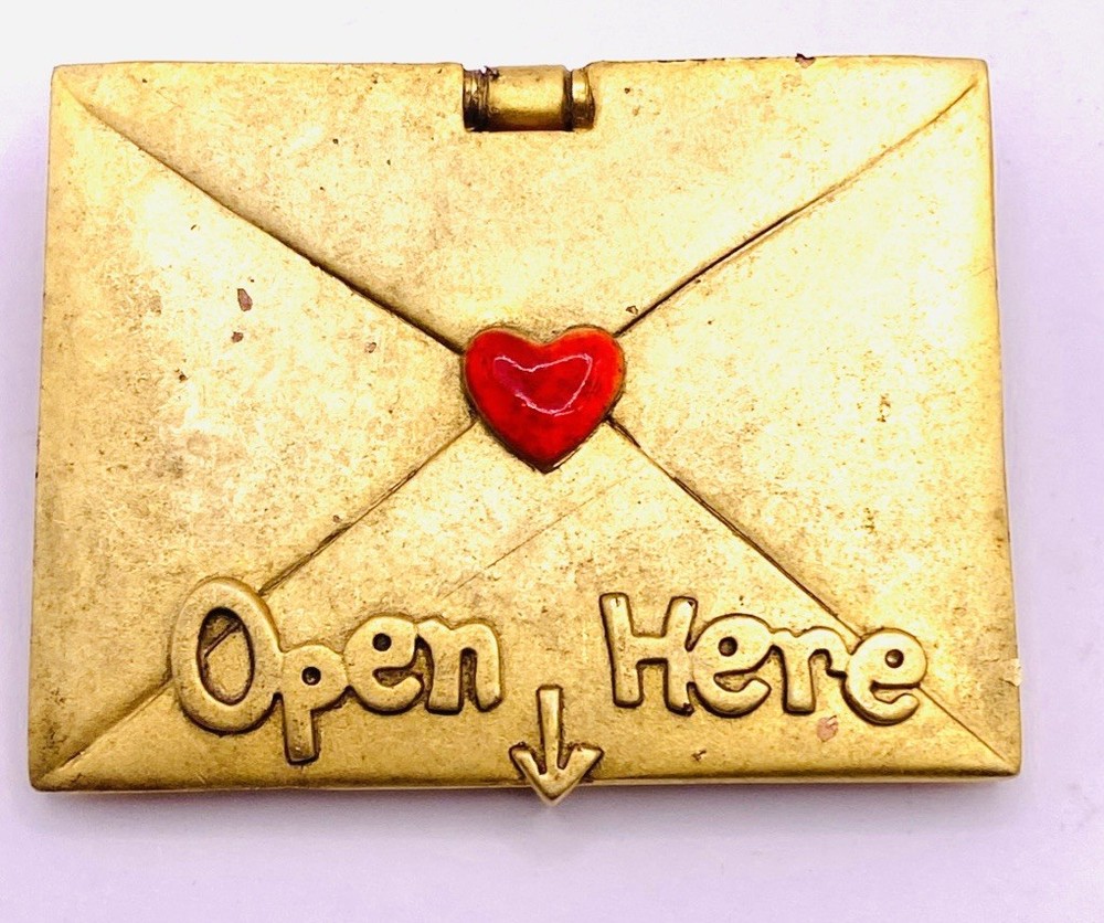 Vintage AJC Signed Mother’s Day Mail Brooch Gold Tone E2