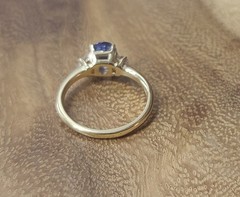 Vintage 14K Yellow Gold Engagement ring 1.55ct.Natural Blue Sapphire Oval Cut