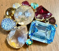 Vintage Hollycraft 1958 & Swarovski Flower Grapes & More Lot brooch Pin